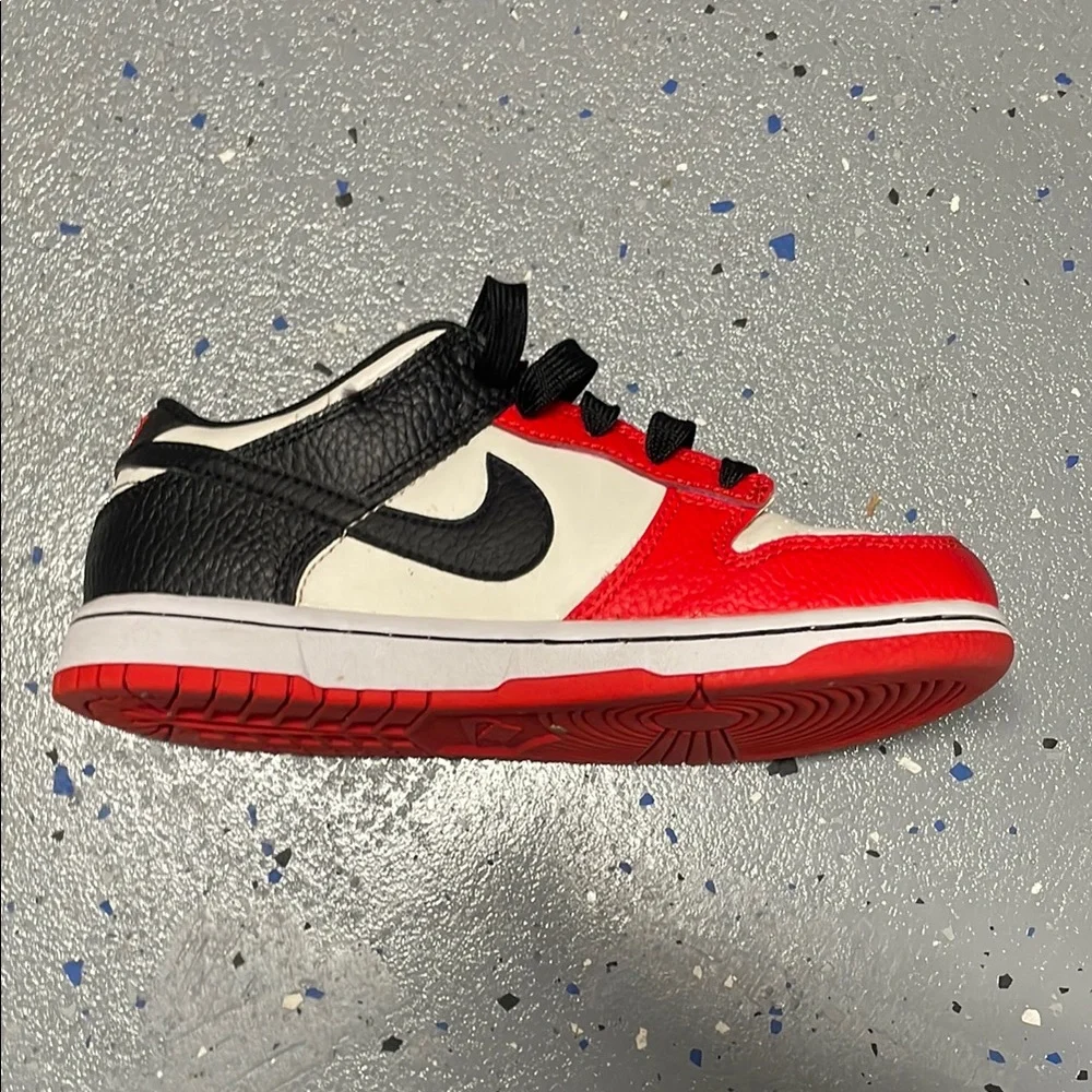 Nike Kids Sneakers in White, Red, and Black
